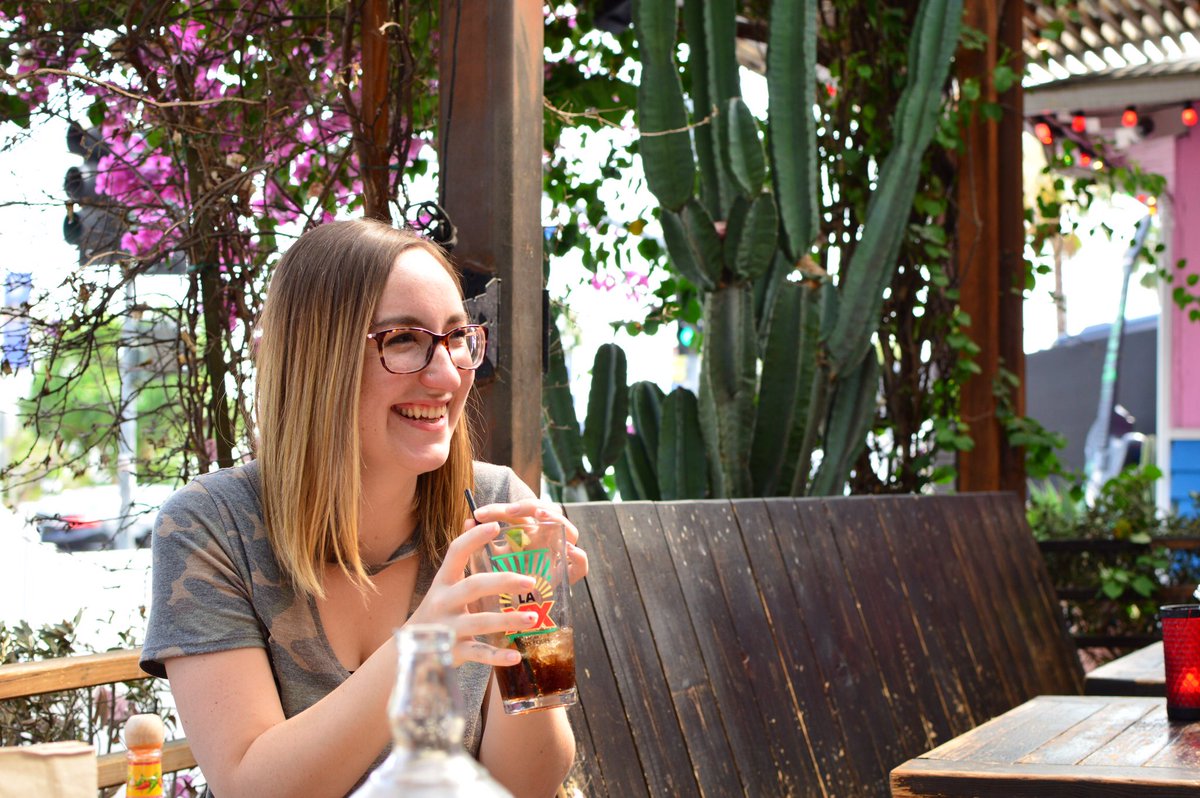 We went to Pink Taco yesterday and the food was good and such a cool aesthetic! Funnest thing on the menu is called The Ape: Sweet potato taco with cactus salsa 🌵 #styleblogger #ootd #stylediaries #touristinmyowncity @FemaleBloggerRT