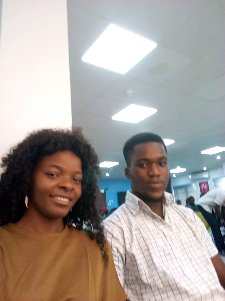 EgwuVivian3's tweet image. #pairprogramming
I was paired with a beginner and we started with &quot;Hello World&quot; and completed the &quot;CatPhotoApp&quot; on @freeCodeCamp curriculum. I hope he progress to an expert someday. #100daysofcode #coffeencode