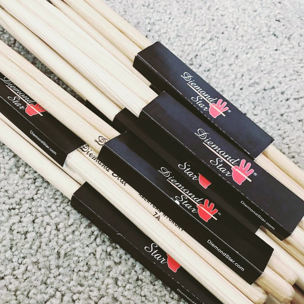 DiemondStar's tweet photo. Diemond Star #7A
Only available at https://t.co/AY2eGEECbQ
๐ท: Cierra Davis
#Drummer
#DiemondStar
#Drumsticks
#FeelTheDifference
#Drummers
#Drums
#DS7A https://t.co/HB5VS7plJK