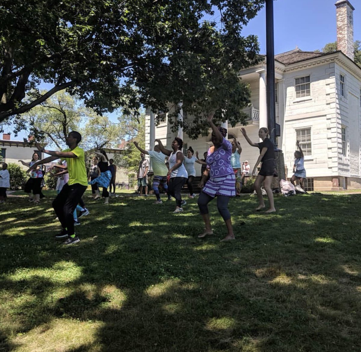 MorrisJumel's tweet image. Come join our free African Dance class tomorrow 12-1:30 😁 #freedanceclass #mjm1765 #morrisjumelmansion