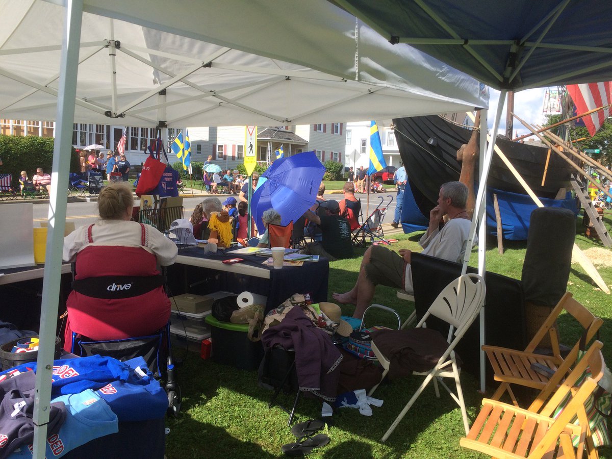 LEVikingShip1's tweet photo. Waiting for the parade at the Mt Jewett Swedish Festival! Having a ball, hope you are too! https://t.co/ReBe2Z3WZd