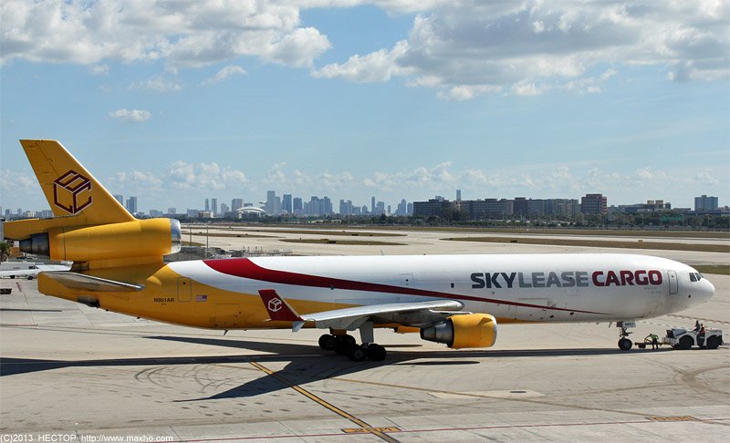 maxhocom's tweet photo. #MIA cargo ramp 2/13
#Avgeek #Spotting #Miami #SkyLease #MD11 #SouthernAir #TampaCargo #авиация #самолёты #споттинг #Майами https://t.co/pQPUNXVuth