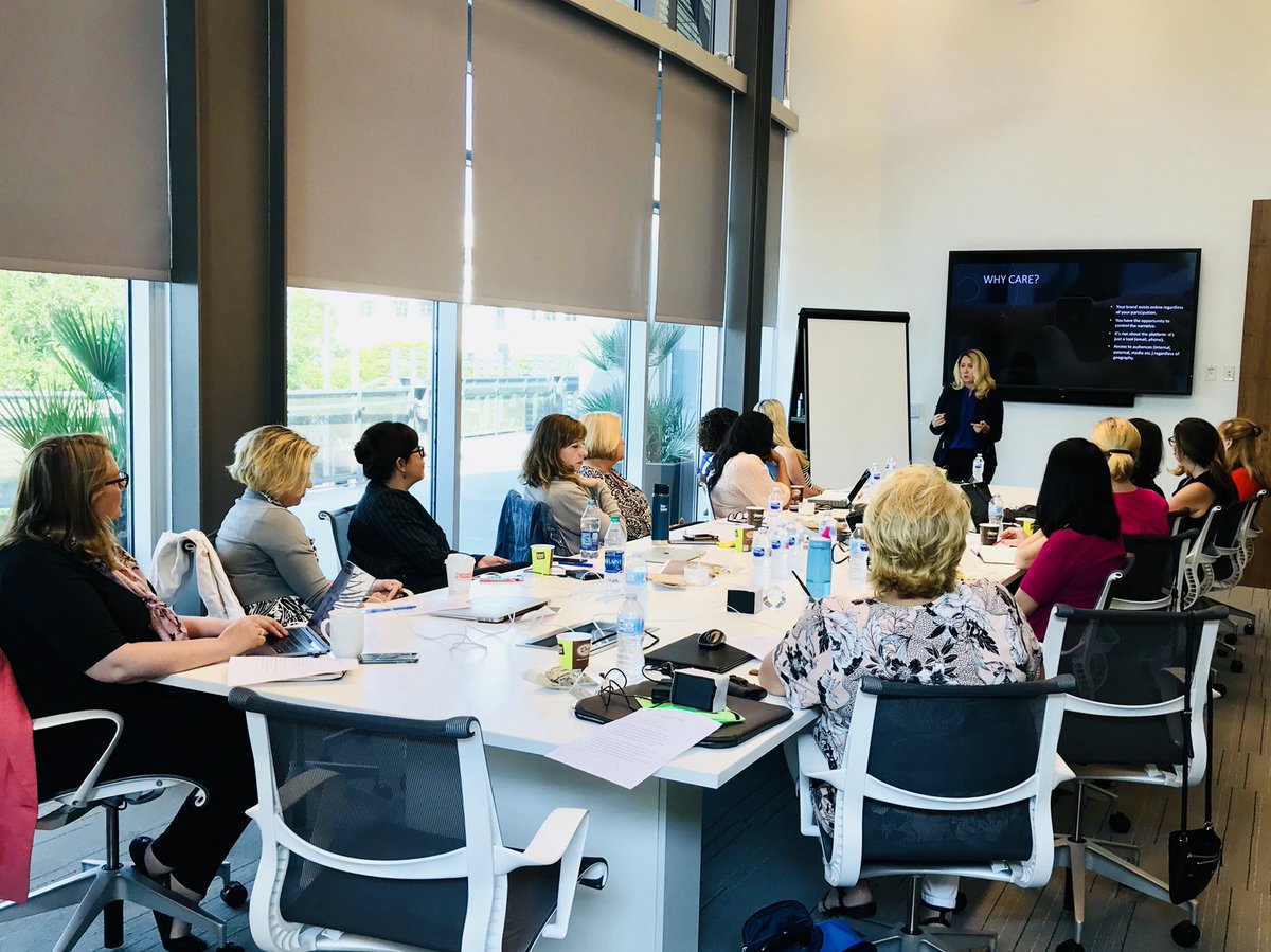 Awesome session this morning with <a href="/Mpoulsom/">Meghan Poulsom</a> on executive presence in social media with the <a href="/HBAPacific/">HBA Pacific Region</a>  regional council! #hbaimpact