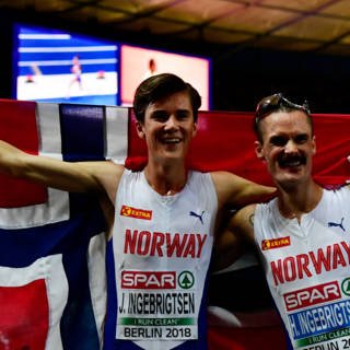 Multimediaplaat's tweet image. Altijd wat nieuws: "Jonge Jakob Ingebrigtsen slaat ook op 5.000 meter toe"
Kijk hier voor al het nieuws: Multimediaplaats.nl - multimediaplaats.nl/jonge-jakob-in…