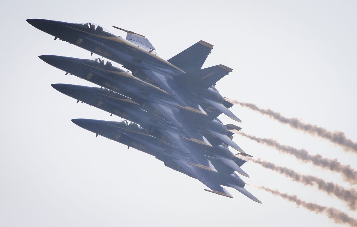 XHNews's tweet photo. Canada's largest airshow and major event for aviation industry, Abbotsford International Airshow is held from Aug. 10 to 12 https://t.co/y5F8WM0CHU