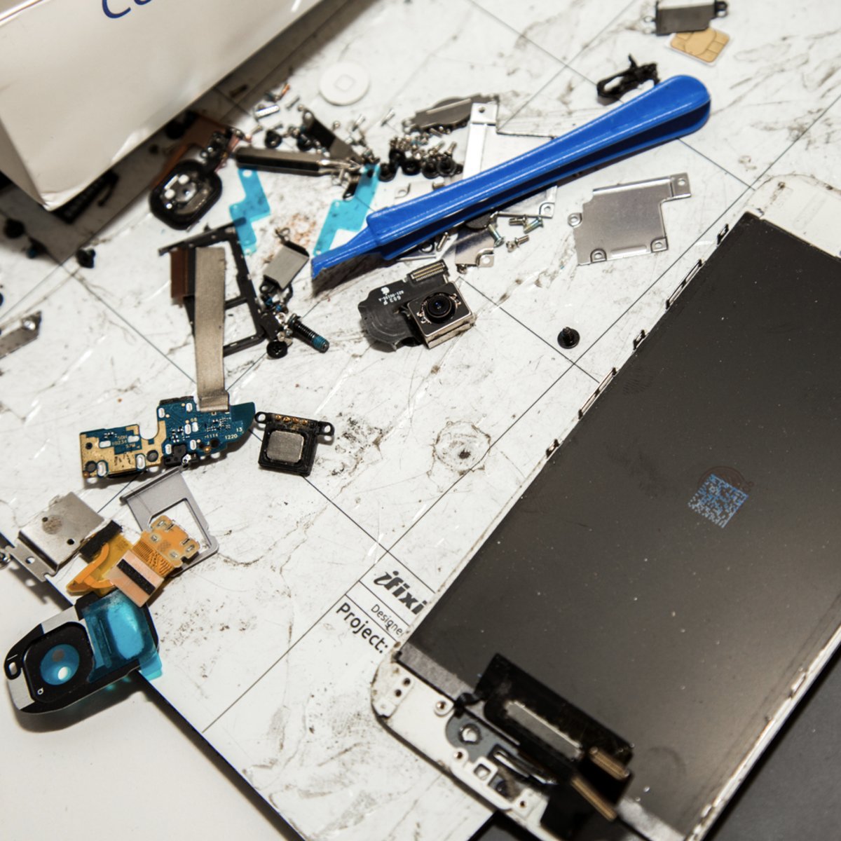 RTRepair's tweet photo. Tools of the trade. #wefixit #technology #iphone #iphonerepair #brokenscreen #swap #phonerepair #phonerepairs #screenrepair #mobilerepair https://t.co/XDOdsEzcVO
