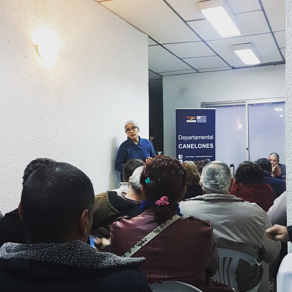 tatisabini's tweet photo. La compañera Lucía Etcheverry, clara y consistente, arranca la jornada de Programa organizada por la Departamental de Canelones del @frente_amplio sobre la temática de infraestructura, saneamiento y gestión ambiental. #FrenteAmplio
#Canelones #ComunaCanaria https://t.co/dKzuh9cI7C