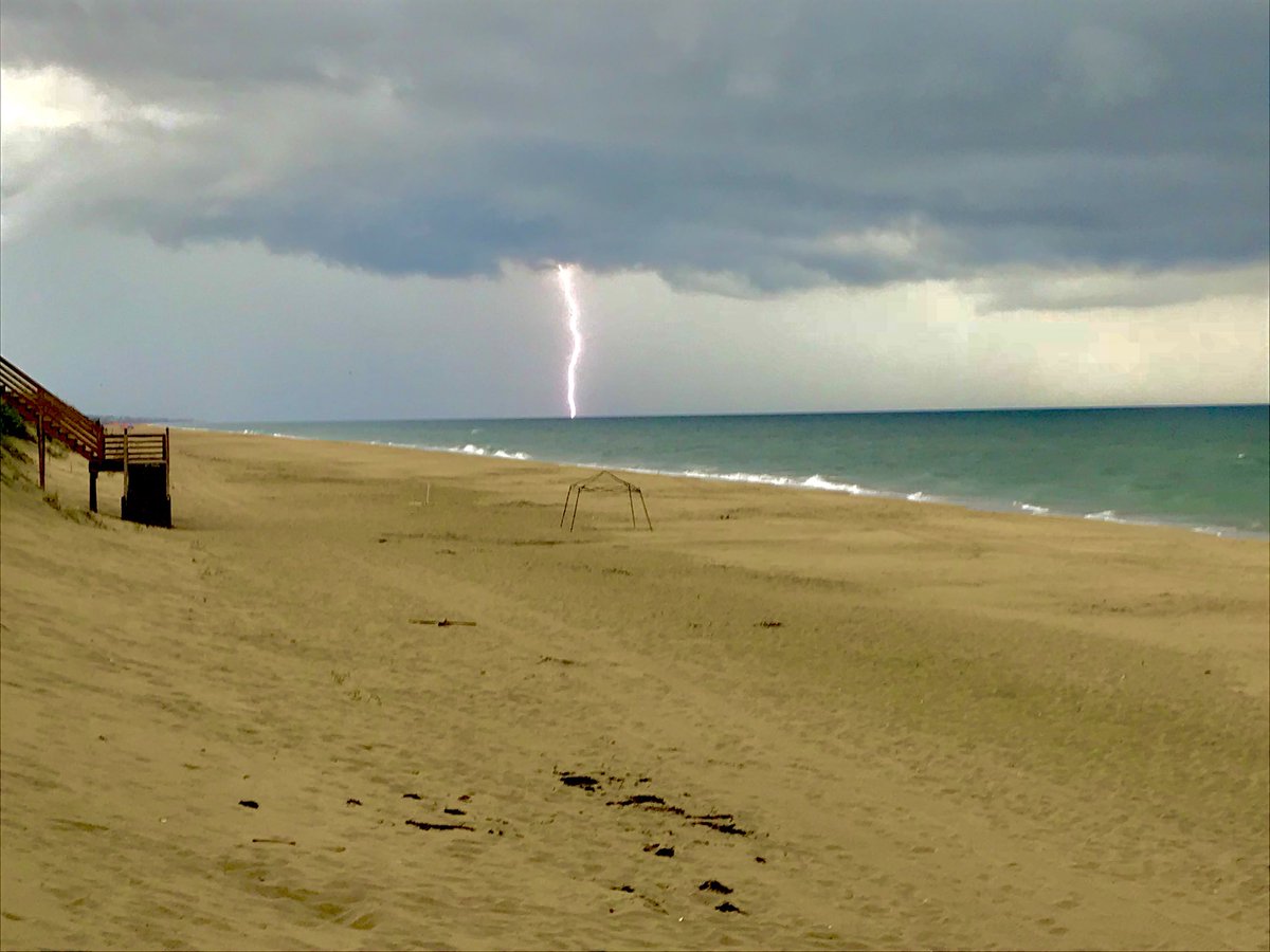 CameraCrazyFox5's tweet photo. Thunder Boombers cooling off OBX, NC. Strong lightning moving out of the area..... but not fast enough for me to miss!! @fox5dc @fox5weather #OBX #Corrolla https://t.co/vuDiSv5uDC