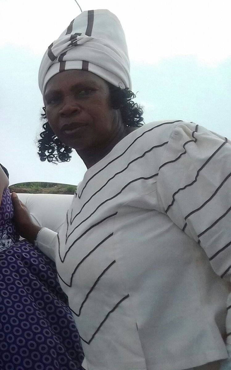 ThembaRumbu's tweet photo. Missing Noko Rosina Lephalala (56) from Leokaneng Village. She was last seen on 08/08 in Polokwane when she went to collect her social grant. Anyone info to contact WO Mogale 0799207419 

PLEASE SHARE🙏 https://t.co/ZLz48f4fqh