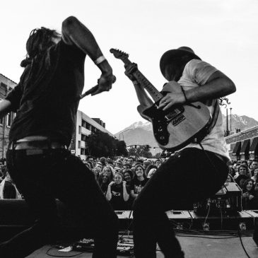 kmmeckelborg's tweet photo. "Doing something small shows far more than thinking something big." #dothework #musicblog https://t.co/Q2EF7PNHP7 https://t.co/pKseh0xvGA