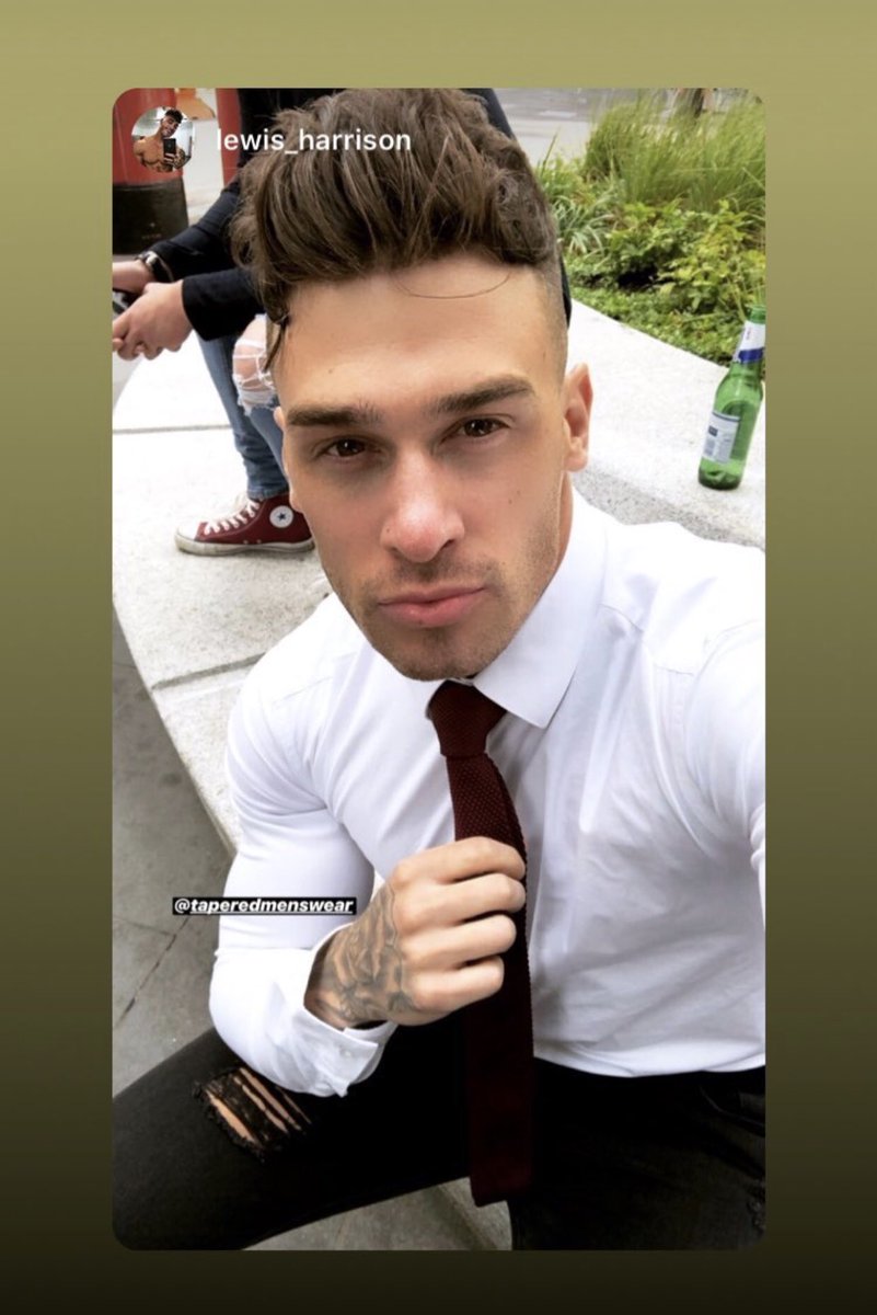taperedmenswear's tweet photo. πππ COMING SOON #betapered #thatfitthough #watchthisspace https://t.co/5jK1ZX2YCf