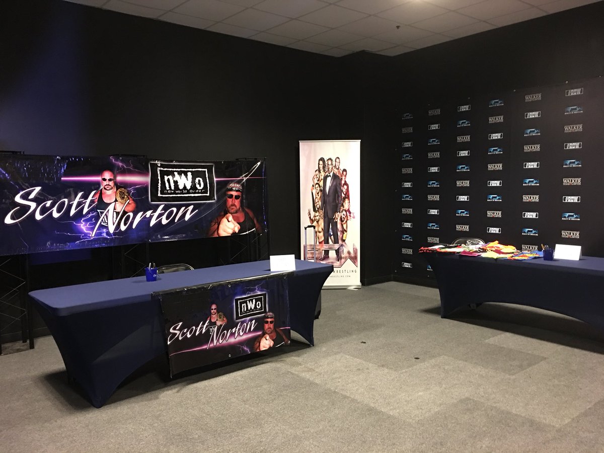 therowreporter's tweet photo. We are set up and ready to kick things off with tonight's Meet & Greet with Scott Norton, Juventud Guerrera, and Chavo Guerrero. #SOCV https://t.co/LExiNdZ3on