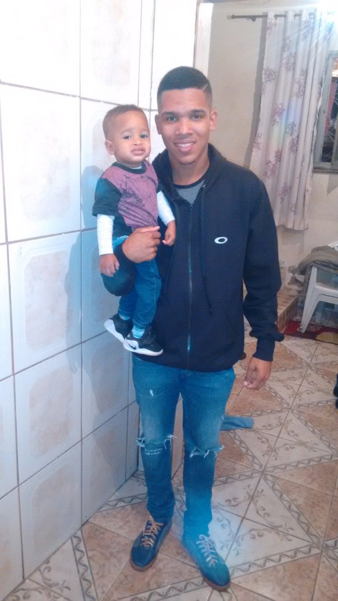 HeitorNyck's tweet image. As duas porque ele é pinta 😍😘❤ #toto #minhavida #simbora #festinha