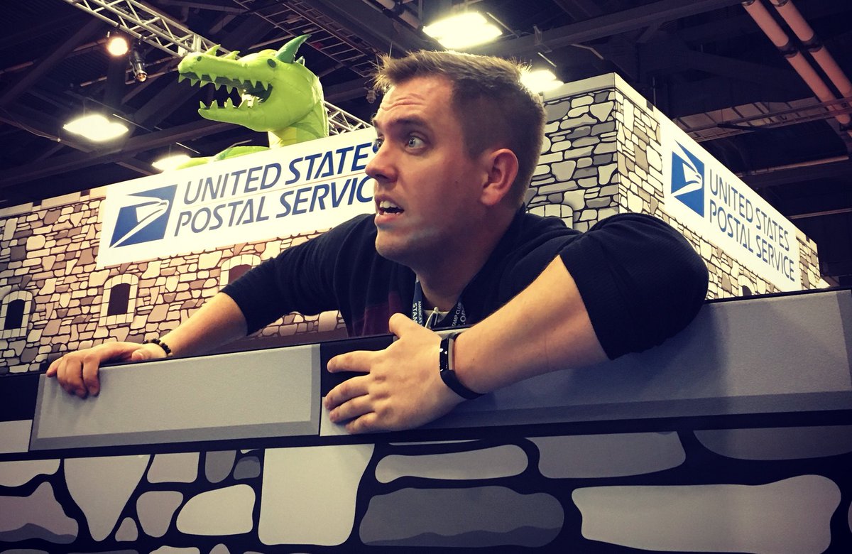 ExploringStamps's tweet image. Escaping day three unharmed by the @USPS dragon.  Whew 😅🐉
#herebedragons #stampshow2018