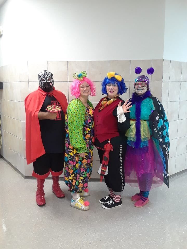 RefinersFire_'s tweet image. The Refiner’s Fire Outreach Team had 10 salvations today at Give A Kid A Chance at Ennis High School. Many other churches were handing out tracts and ministering. It was an awesome day!