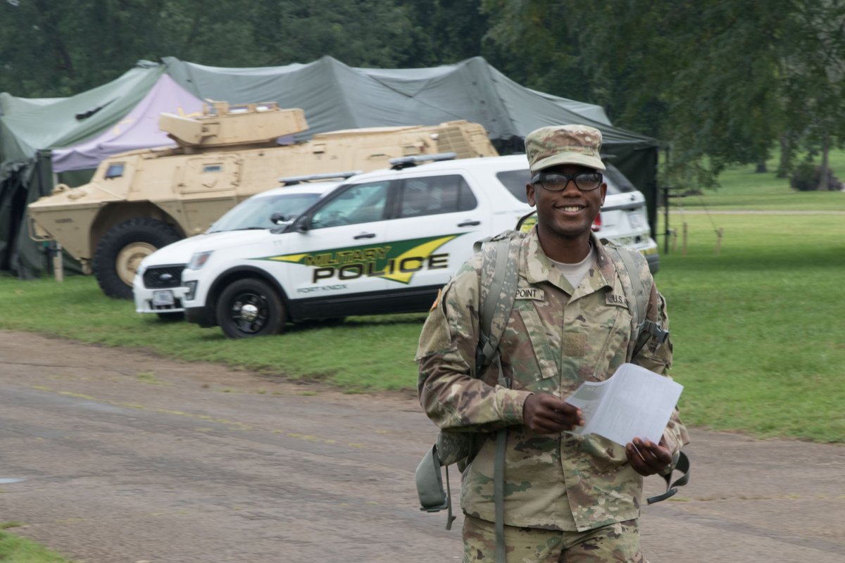 ArmyROTC's tweet image. Check out 9th Regiment, Advanced Camp as they branch out to find their perfect fit at Branch Orientation.
Photos by Jakob Coombes
#Armyrotc #Armyrotccst #CadetCommand
