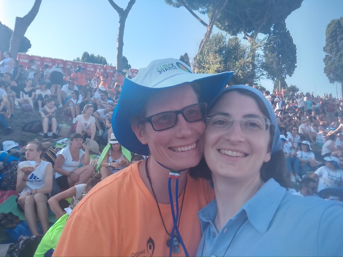 Sorrisi dal circo massimo a Roma!
@lillialf grazie! 
#VadoAlMassimo #SiamoQui #sinodo #PapaFrancesco