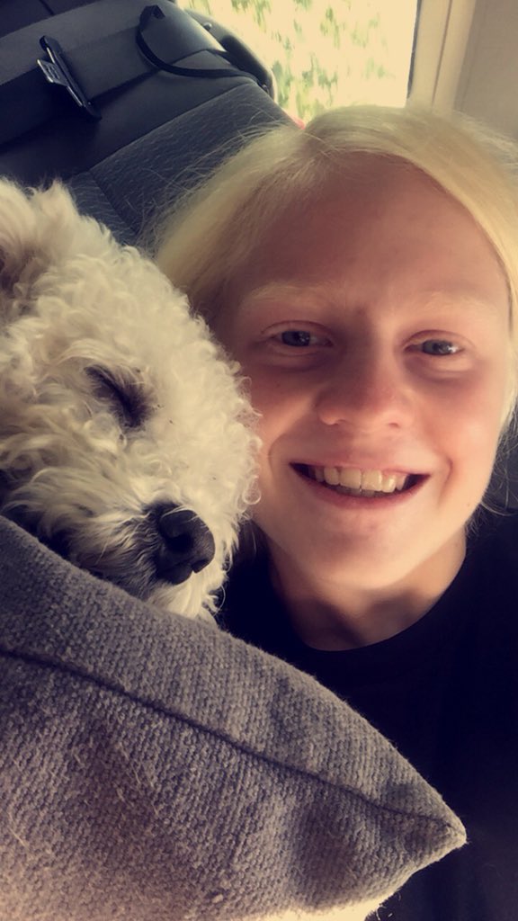 gratefulseaveyy's tweet photo. When your hand’s in mine it’s like I’m whole again...🤝✨
#smilesformarais #smilesforbesson #smilesforherron #smilesforseavey #smilesforavery #8letters https://t.co/rapxkMuTNC