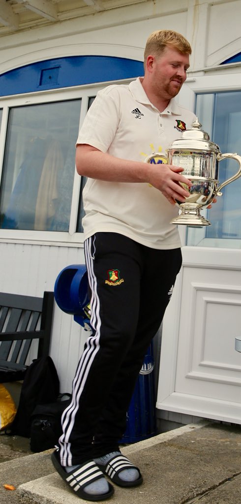 ScottyCricket's tweet photo. #ColinMitchell @DaleCricket presents @WDCUcricket #PremierDivision to @Jameyc11 @FerguslieCC who are #Champions2018 @ChippyB1964 @DuncanForrest @StewartGilmour1 @weirbuddie @RodgerHamish @Sandy62576674 @alistair_aj https://t.co/PRltHs3tmV