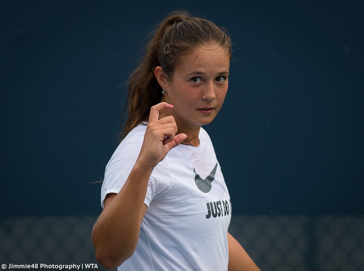 DARIA KASATKINA - Página 26 DkWg40BUcAAdBdn