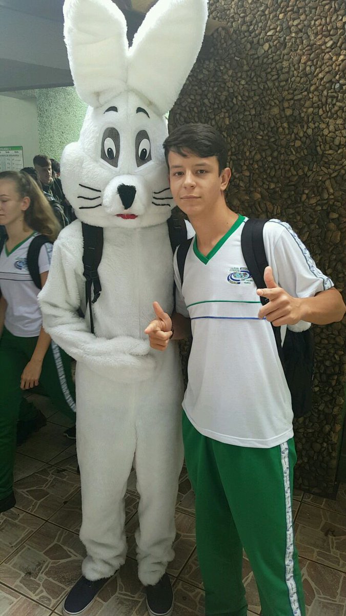 ViictoorJr's tweet image. Parabéns caraio, tudo de bom seu lindo, tamo junto 
#Proerd #BolsoNoix