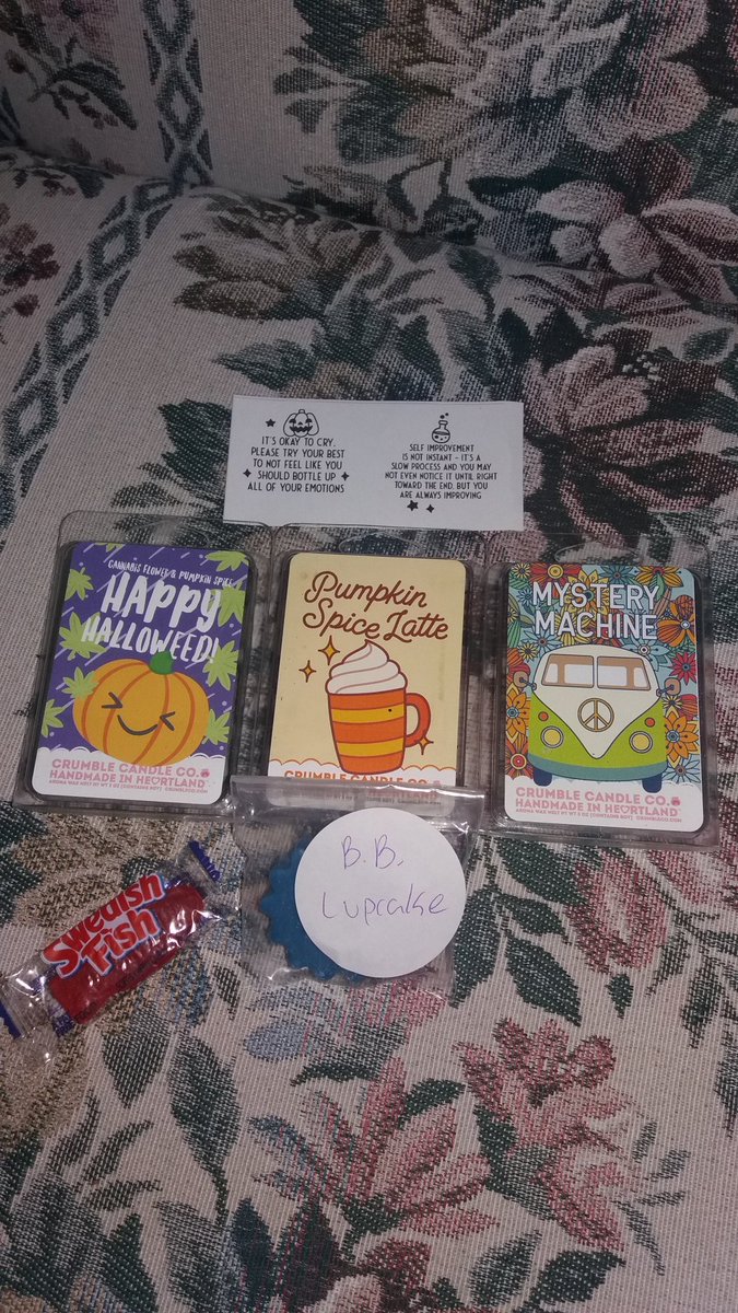 KopusOmega's tweet photo. #CrumbleCo #Waxes π https://t.co/H1sxjMbJov @WaxCrumbles Thank you! βΊ https://t.co/1pcMMuaH0l
