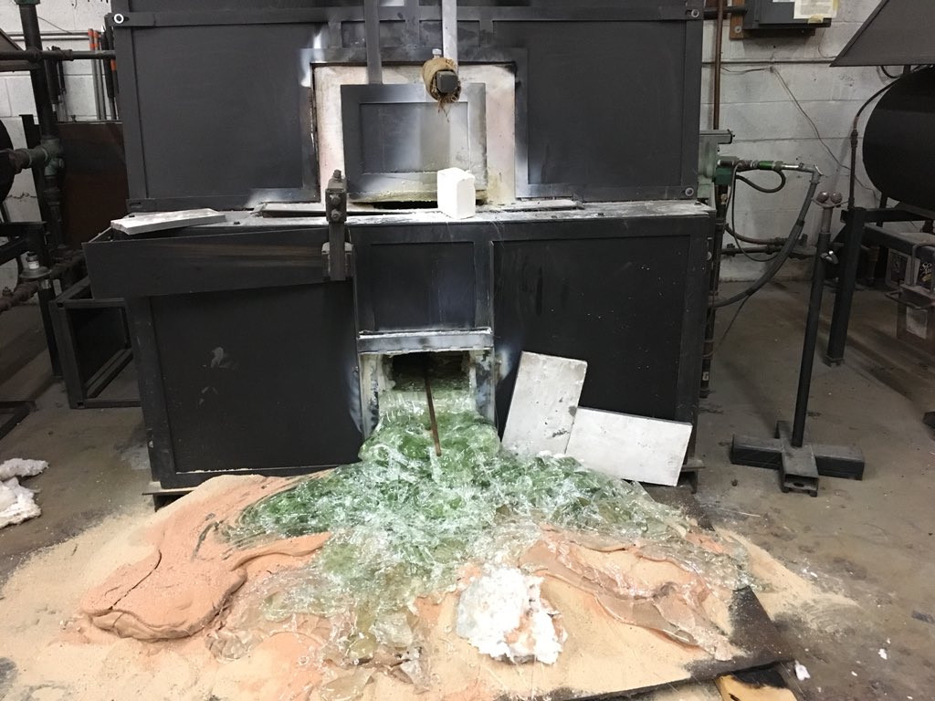 DC GlassWorks tweet media