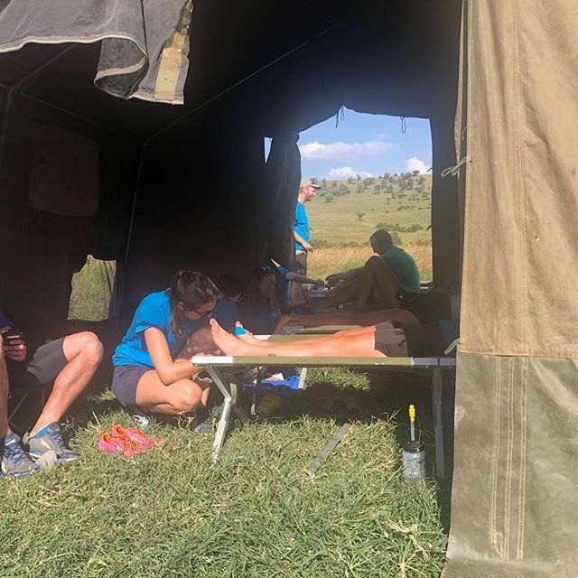 ExileMedics's tweet photo. The Exile Medics team hard at work in the medical tent in Kenya! Great work team! #runningforrangers #kenyasafari #savetherhino #beyondtheultimate #medicaltent #exilemedics https://t.co/SpnssLmAw1 https://t.co/MKO3TgCpE1