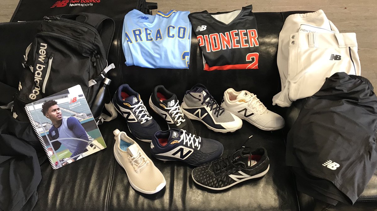 warriorsbb's tweet photo. JJ stopped by the facility to show us some @NB_Baseball gear for this upcoming fall season &amp; it’s 🔥🔥
Excited to have #newbalance in the Warriors’ Family! https://t.co/g3UuQe76Rn