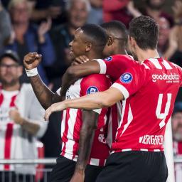 Multimediaplaat's tweet image. Altijd wat nieuws: "Landskampioen PSV opent seizoen met klinkende thuiszege op FC Utrecht"
Kijk hier voor al het nieuws: Multimediaplaats.nl - multimediaplaats.nl/landskampioen-…