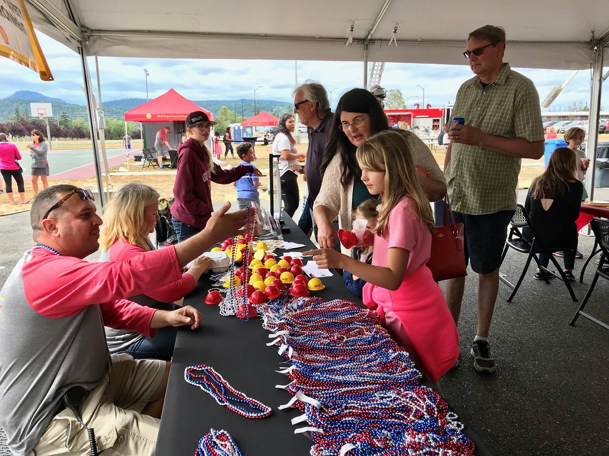 HFSPugetSound's tweet image. We had such a fun 60th anniversary — thank you all for celebrating this special milestone with us! We are so honored to operate in such an incredible community. #ShellPSR60th