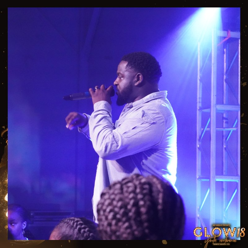 ANYGoodlife613's tweet photo. Glow 18 Concert || If you were not at the Glow 18 concert, you missed out on a LIT experience. We had @drubex, @lordbadu and Goodlife’s own @kaleo.ka bring that fire! Of course we had @iambrvndonp and @missionismusic to end it off! Check out our pics from our Glow 18 concert! https://t.co/fORiIpw74f