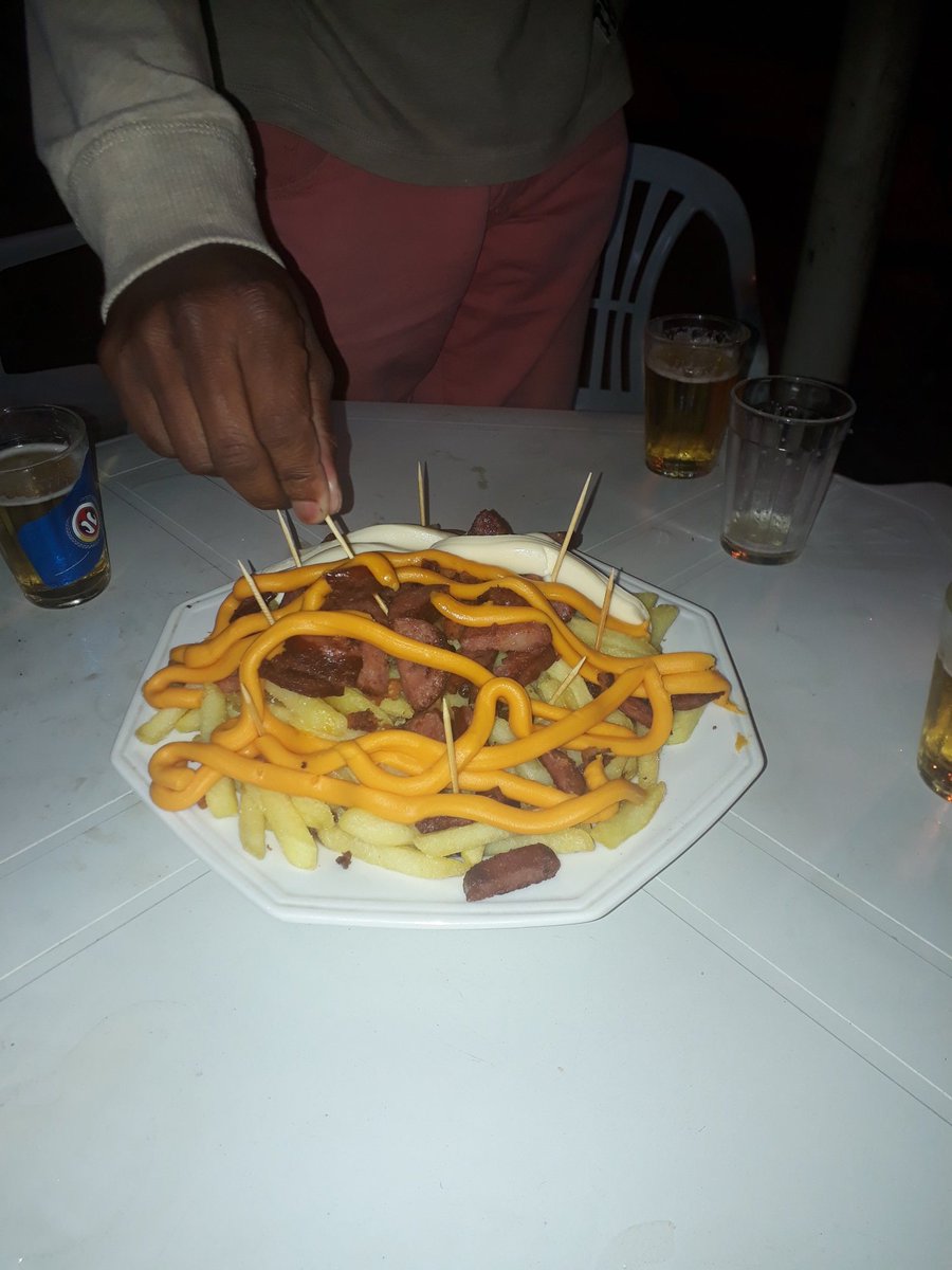 Leal_Patty_'s tweet photo. Só no bar de Nessão mesmo 😍
#sucessada
#upp https://t.co/Yn8wgQeH9M