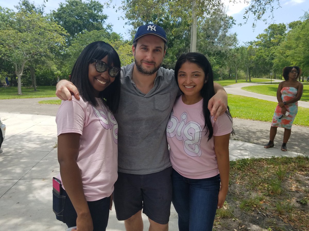 bigsoundsbetter's tweet photo. Enjoying great company during #thebiggiveback https://t.co/fW4wmYsO0C
