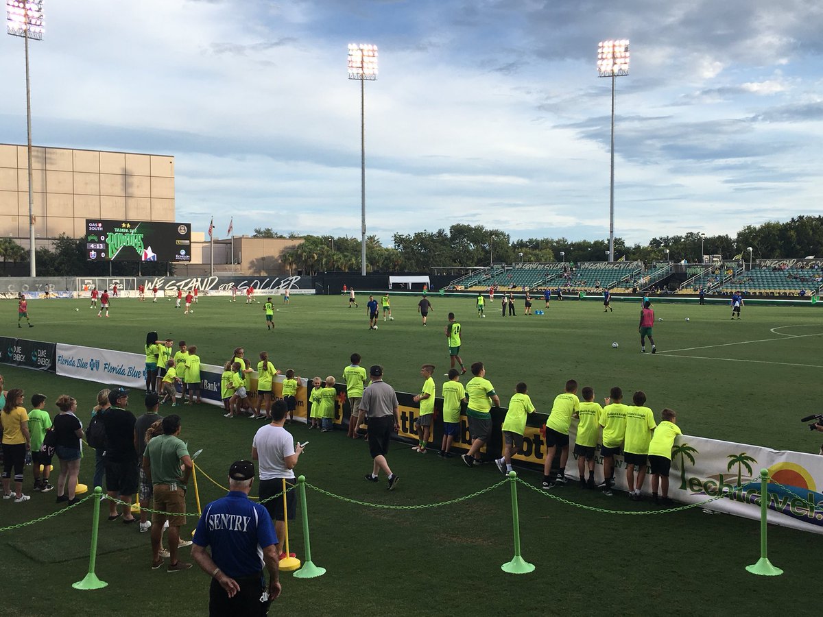 TrevorDeGroot's tweet photo. The @TampaBayRowdies & @NorthCarolinaFC are tied in the East. Big fight tonight chasing down a playoff spot. Tune in to @whnz as Jim & I call the action! #COYR #Need3 @RalphsMob https://t.co/pddY3ulPBb