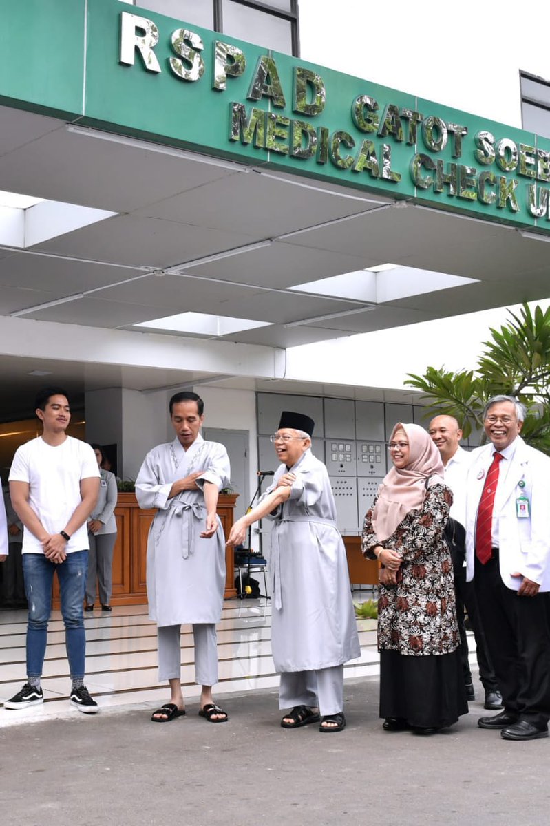 Bismillah...

Hari ini H. Joko Widodo - K.H Ma'ruf Amin Melakukan tes kesehatan di RSPAD Gatot Soebroto.

cc
<a href="/DPP_PKB/">DPP PKB</a> <a href="/cakimiNOW/">A Muhaimin Iskandar</a> <a href="/Kadir_Karding/">Abdul Kadir Karding</a> <a href="/marwan_jafar/">Marwan Jafar</a> <a href="/imam_nahrawi/">Imam Nahrawi</a> <a href="/hanifdhakiri/">MHD</a> <a href="/berrynahdian/">Berry Nahdian Forqan</a> <a href="/MuhafidMuslim/">Muhafid Muslim</a> <a href="/jokowi/">Joko Widodo</a>