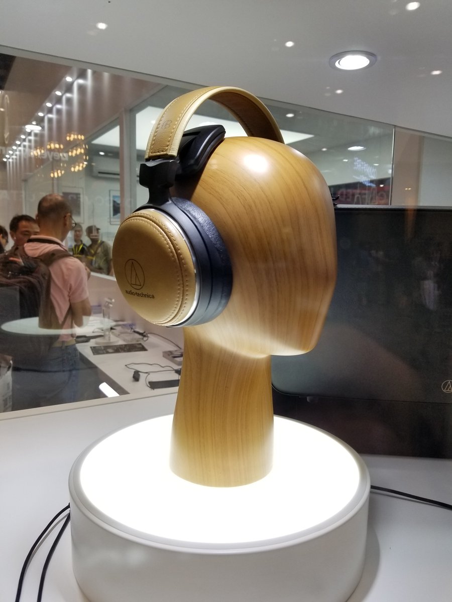ck_cklui's tweet photo. HK AV Show Day2
Audio Technica ATH-L5000  試聽 https://t.co/ac0YItqhFd