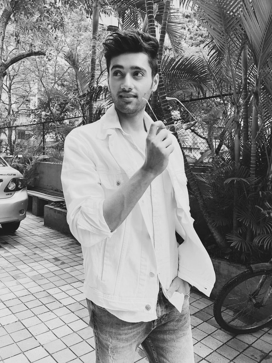 iutkarsharma's tweet photo. Style has to stay and slay!
@itsishita14 @Anilsharma_dir @tipsofficial @DeepakMukut @genius_themovie @SohamRockstrEnt
#GeniusPromotion #GeniusGiri #GeniusTheMovie https://t.co/wJIVJl4HWo