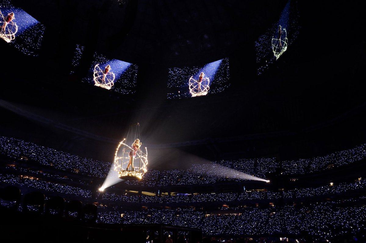 taylornation13's tweet photo. Gold cage, hostage to our feelings of LOVE for #repTourAtlanta! 💕 https://t.co/JmGunWILrI
