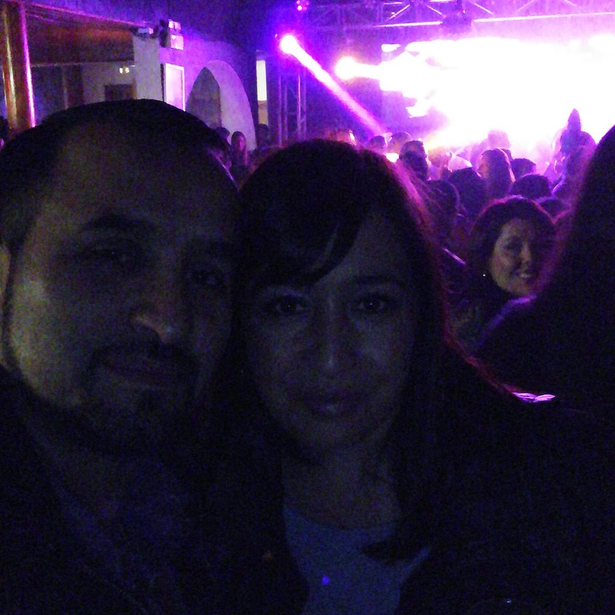 victorzapata_13's tweet photo. #Generacion90 #CanibalPub Con mi amada recordando viejos tiempos... https://t.co/V8PEwWOyhT