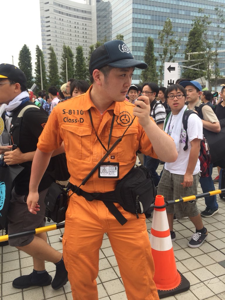 中野 Ar Twitter 年間を通じて2回 合計6日間だけ活性化するscpオブジェクトを調査に来てるdクラス職員がいました T Co Ssfiexbonk Twitter