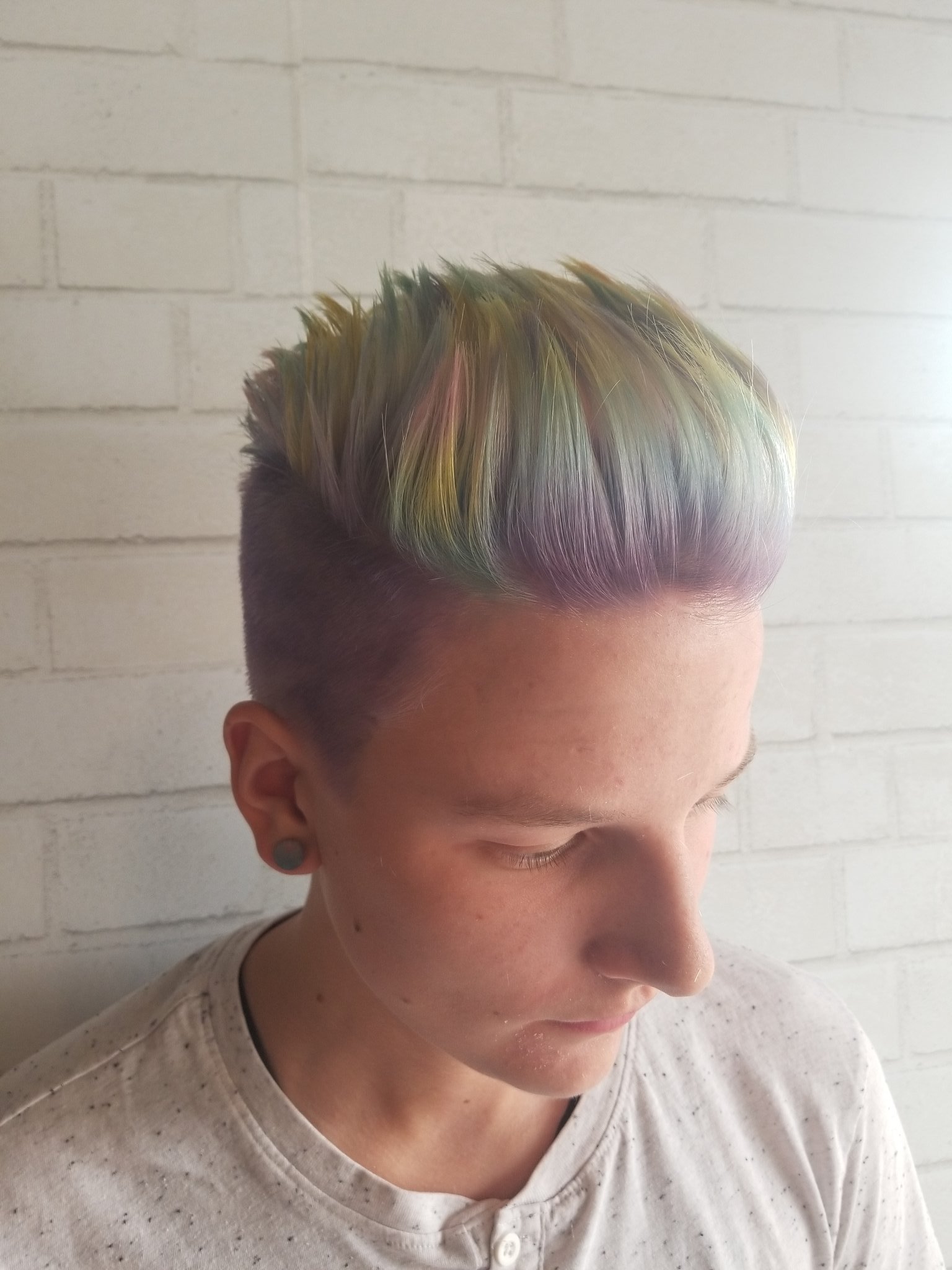 mint green hair male