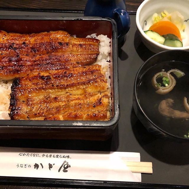 アビシニアレトロ そういえばうなぎ食べた 雨の中並んだけど うなぎ ススキノ 札幌 かどや かど屋 並ぶ 嫌い T Co Uep0vsf5ba