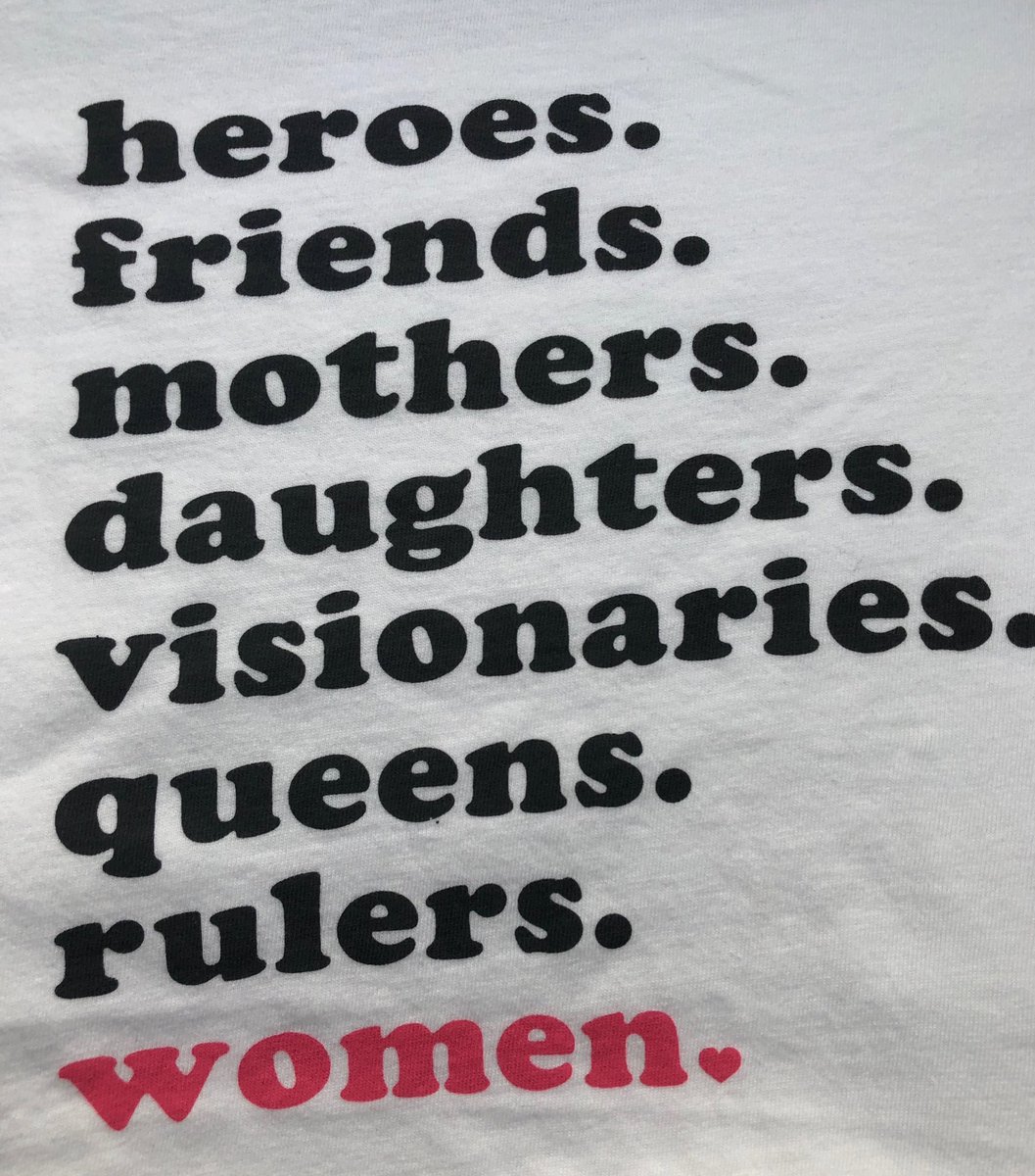 AmyOxentenkoMD's tweet photo. How can you not love this shirt @OldNavy?  Yes, I bought it. 🙌🏻#WomenInMedicine @RUBraveEnough @PROWDWomen @WomeninMED @sheMDTweets @divadocsbos @feminemtweets @Women_Of_Impact @womenMDinanesth https://t.co/7PodlfP0te