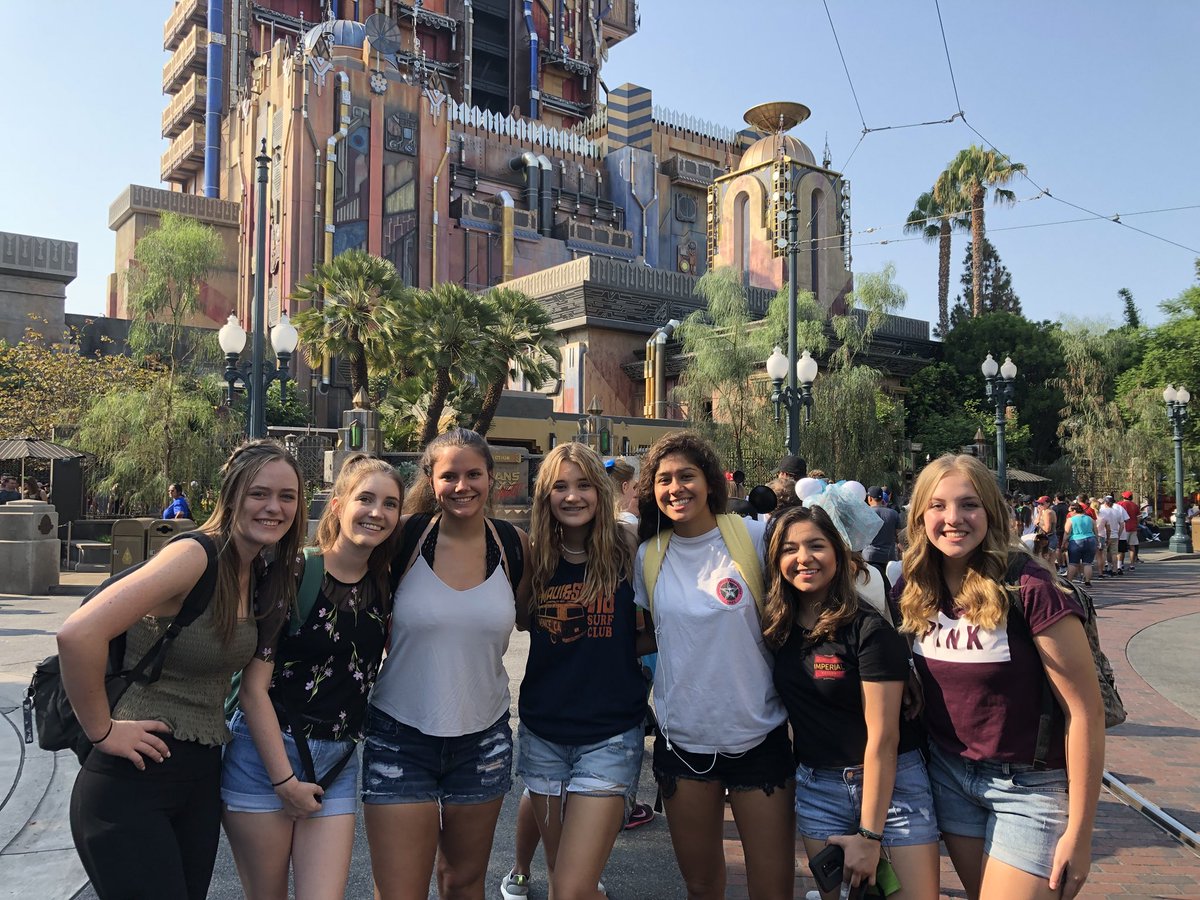 CasteelStuGo's tweet photo. Stugo Exec. Board takes on Disneyland!! #disneyland https://t.co/AiS2qckAPV
