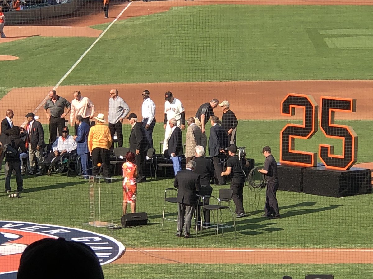 LB_Baby11's tweet photo. Watching #BarryBonds retirement jersey ceremony at #PacBell ok #Attpark #25BarryBonds #SanFran #BayArea https://t.co/7DXTZuE6EW