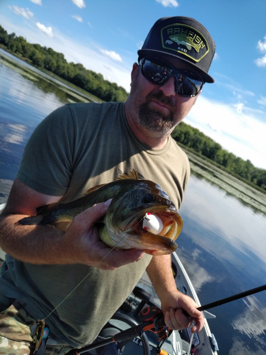 CanuckBassin's tweet photo. So much fun fishin @SPRO_USA #Bronzeye on a hot summer day! @rah_fish @LiquidMayhem_ @Lews_Fishing https://t.co/x1sIO4U0F5