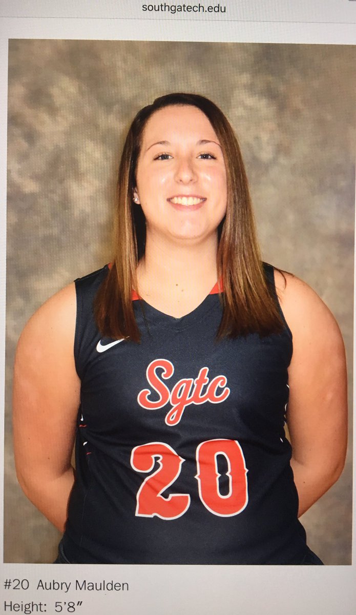 AMauldenBB2017's tweet photo. I’ll be back on the court Monday! School begins &amp; time to put in the time for the next yr. Determined to make it to nationals again &amp; be recruited after that by the perfect team/fit/family for me.  #20 #SGTC https://t.co/mQ9czGjbYD