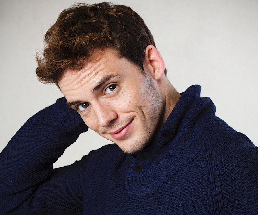 zaynzv's tweet photo. vc disse sam claflin? desculpa mas eu entendi dono dos filmes de romance https://t.co/k9LQ54ijyZ