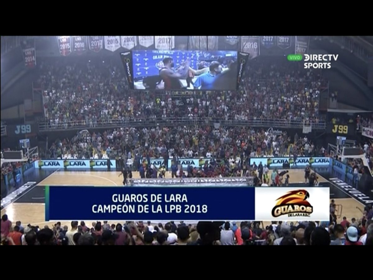 SoloiPhone's tweet photo. La LPB 2018 tiene un campeón , de nuevo #GuarosdeLara se lleva el trofeo Maltin Polar, viva #Guaros #ADNGuaro #LPBenDIRECTV https://t.co/Hivrn2l3qK